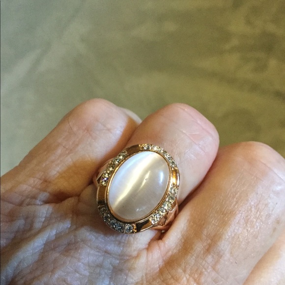 NWT Opal & Rose Gold Rings Various Sizes - Picture 6 of 7